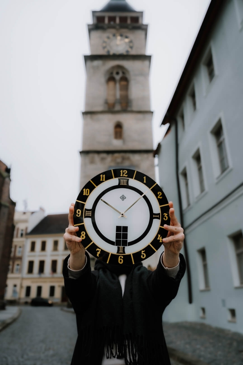 Nástěnné hodiny PRIM